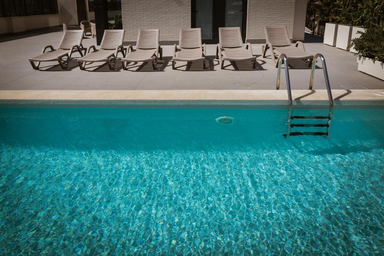 Appartamento Modern Sea Front Sea Waves Alicante Esterno foto